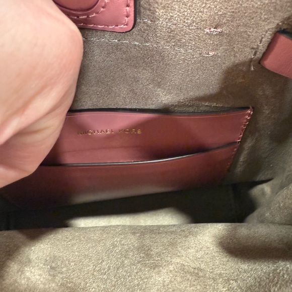 Michael Kors Rose Crossbody Bag NWOT - Picture 12 of 12